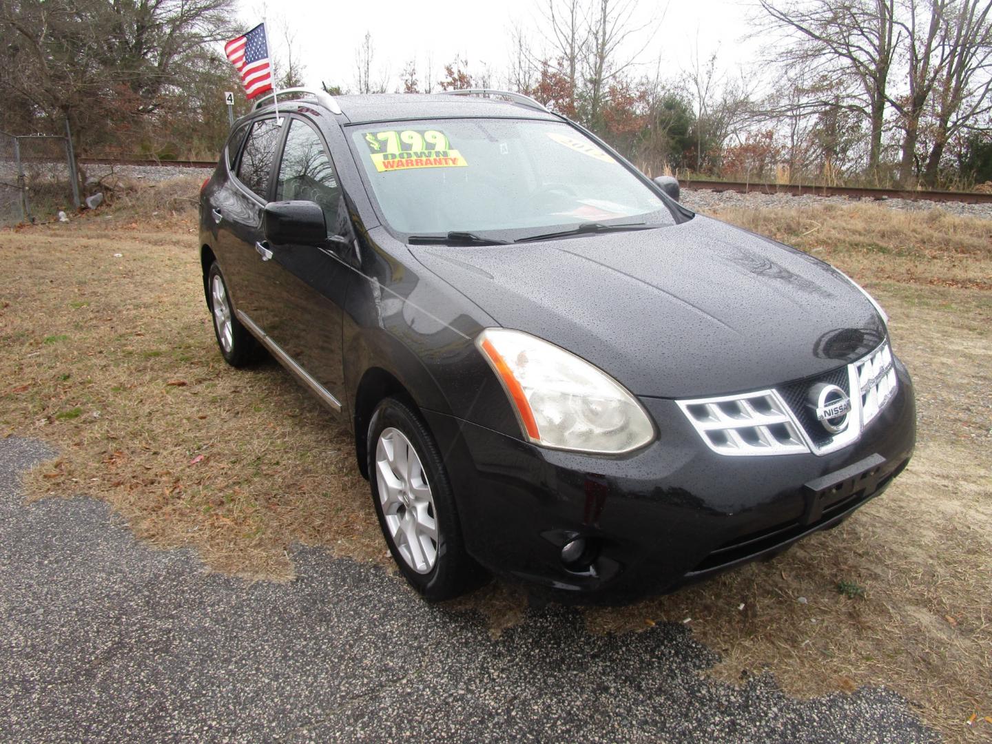 2012 Black Nissan Rogue S AWD (JN8AS5MV4CW) with an 2.5L L4 DOHC 16V engine, Continuously Variable Transmission transmission, located at 2553 Airline Blvd, Portsmouth, VA, 23701, (757) 488-8331, 36.813889, -76.357597 - Photo#3